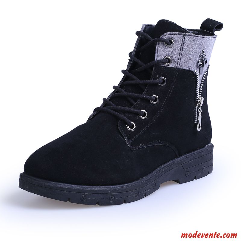 Homme Avec Des Bottes En Cuir Or Gris Charbon Mc22338