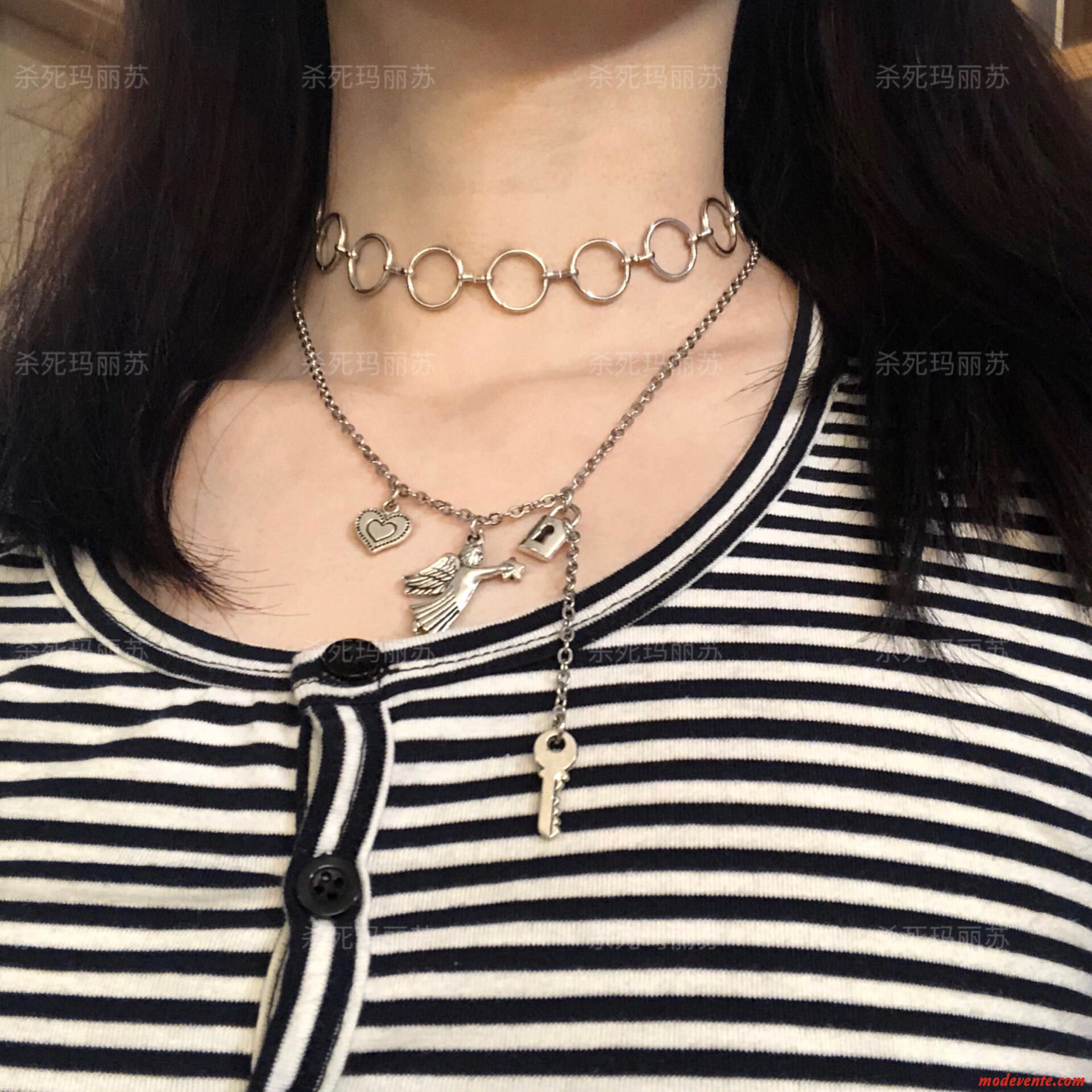 Collier Femme Ultra Cœur Rétro Noir Clair